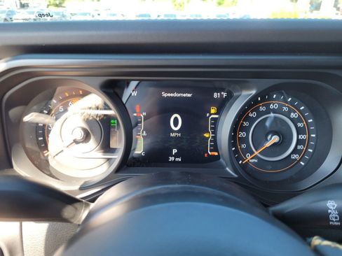 New 2025 Jeep Wrangler Unlimited Rubicon 392 image 23