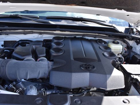 Used 2021 Toyota 4Runner SR5 Premium w/ Moonroof Package image 34