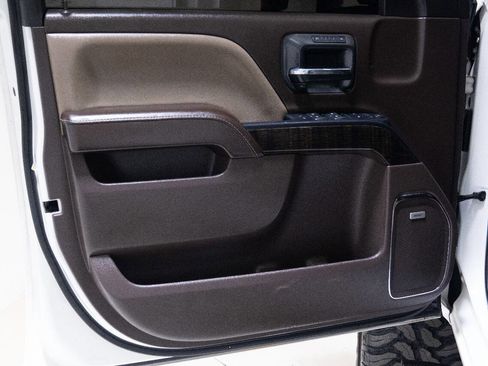 Used 2016 GMC Sierra 2500 Denali w/ Duramax Plus Package image 30