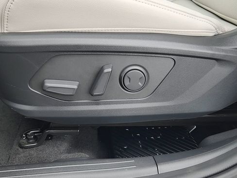 New 2026 Hyundai Tucson Limited AWD/4WD image 8