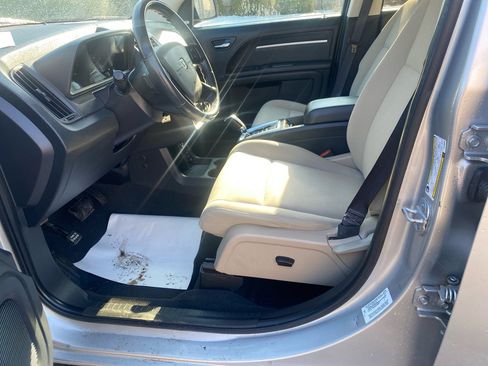 Used 2010 Dodge Journey SXT w/ Premium Convenience Group image 9