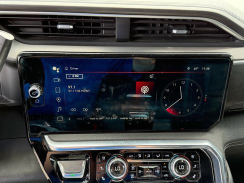 Used 2024 GMC Sierra 2500 Denali w/ Denali Reserve Package image 10