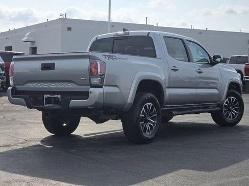 Used 2022 Toyota Tacoma TRD Sport w/ Technology Package RWD image 16