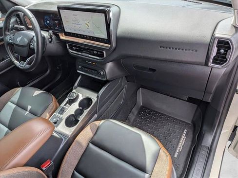Used 2025 Ford Bronco Sport Outer Banks w/ Outer Banks Tech Package+ AWD/4WD image 21