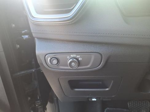 Used 2024 Chevrolet TrailBlazer LT FWD image 13