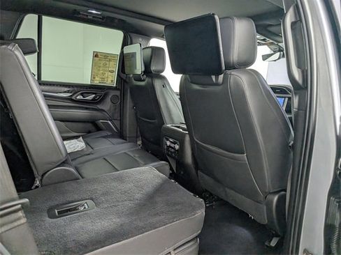 Used 2021 GMC Yukon Denali w/ Denali Premium Package image 19