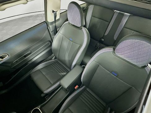 Certified 2025 MINI Cooper 2-Door Hardtop image 21