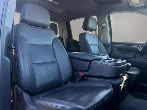 Used 2025 GMC Sierra 1500 SLT AWD/4WD image 16
