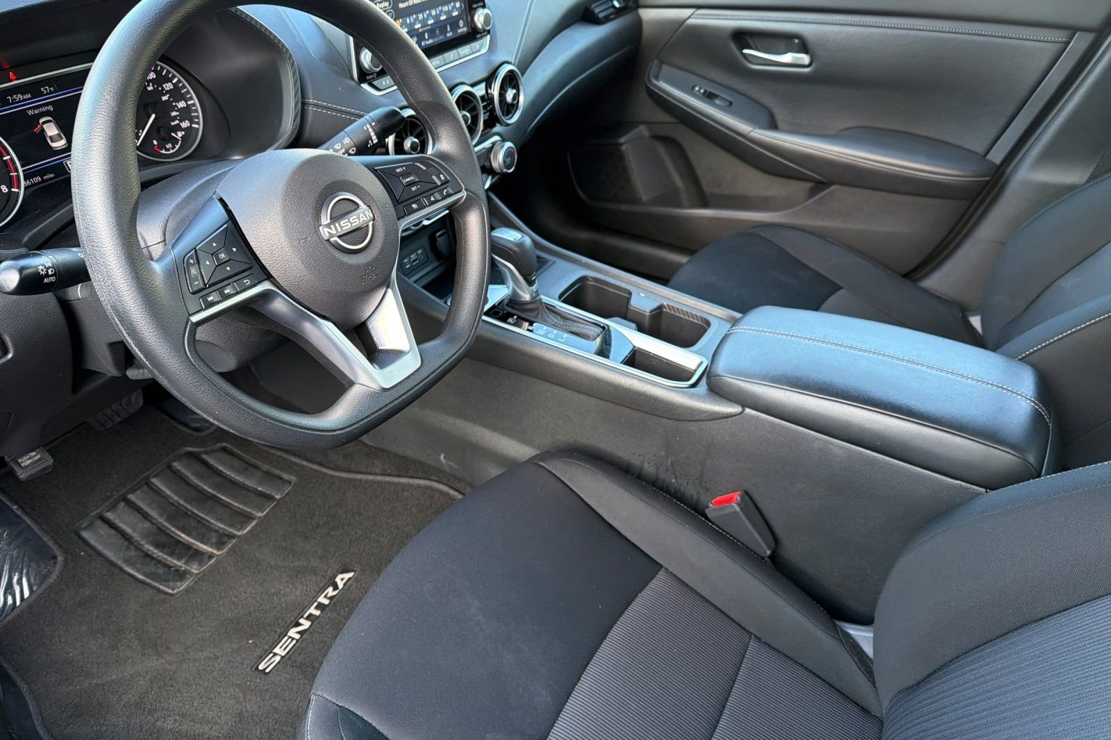 Used 2025 Nissan Sentra SV FWD image 48