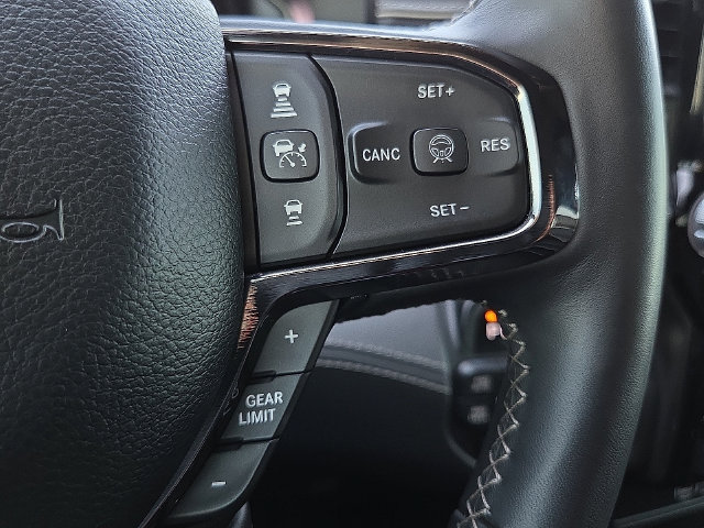 Used 2025 RAM 1500 Limited AWD/4WD image 23