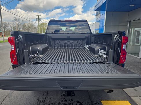 Certified 2024 Chevrolet Silverado 2500 Custom w/ Custom Value Package AWD/4WD image 20