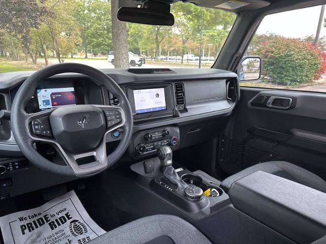 Certified 2023 Ford Bronco 4-Door AWD/4WD image 2