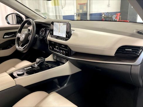 Used 2021 Nissan Rogue SL w/ Premium Package AWD/4WD image 14