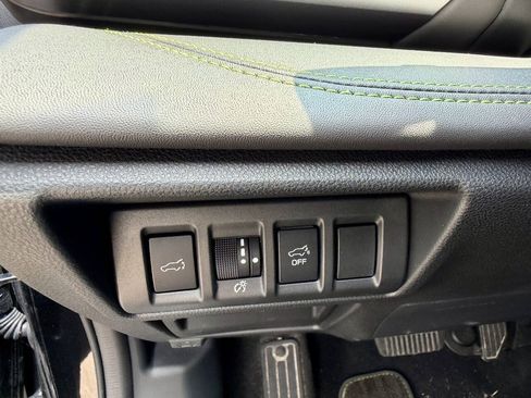 Used 2025 Subaru Outback Onyx Edition AWD/4WD image 37