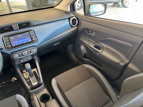 Used 2025 Nissan Versa SV FWD image 33