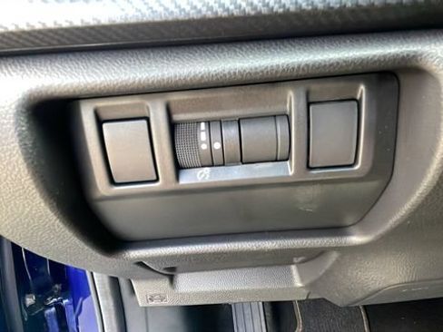 Certified 2025 Subaru Crosstrek 2.5i Limited AWD/4WD image 17