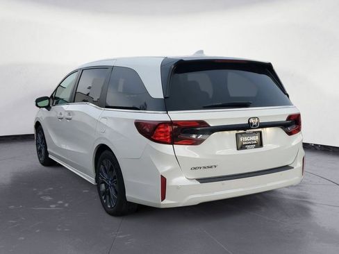 Used 2025 Honda Odyssey Touring image 4