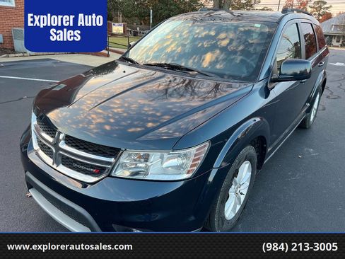 Used 2013 Dodge Journey SXT image 1