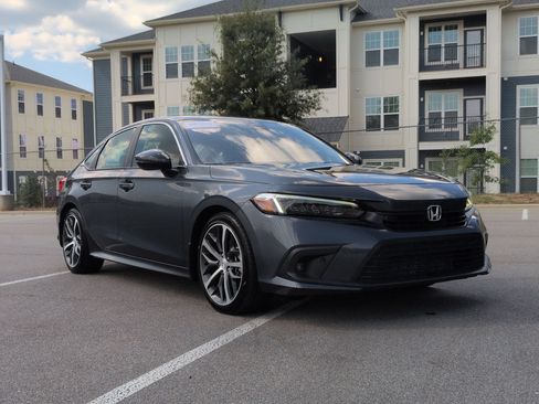 Used 2024 Honda Civic Touring image 1