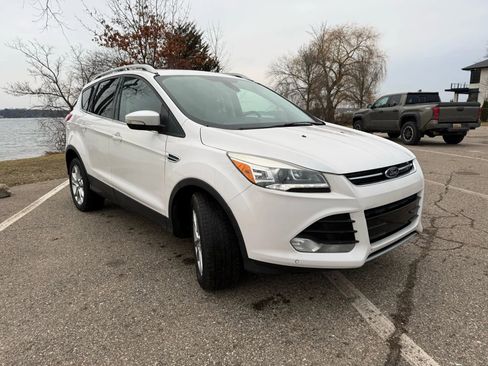 Used 2015 Ford Escape Titanium w/ Equipment Group 301A image 3