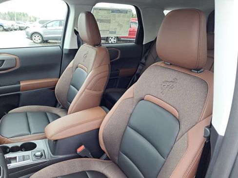 Used 2025 Ford Bronco Sport Outer Banks w/ Outer Banks Tech Package+ AWD/4WD image 31