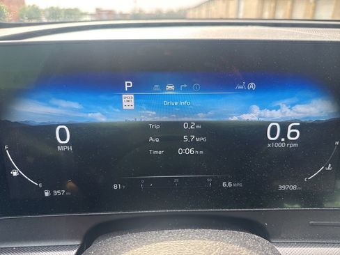 Used 2023 Kia Sportage SX AWD/4WD image 9
