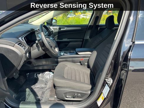 Used 2020 Ford Fusion SE FWD image 12