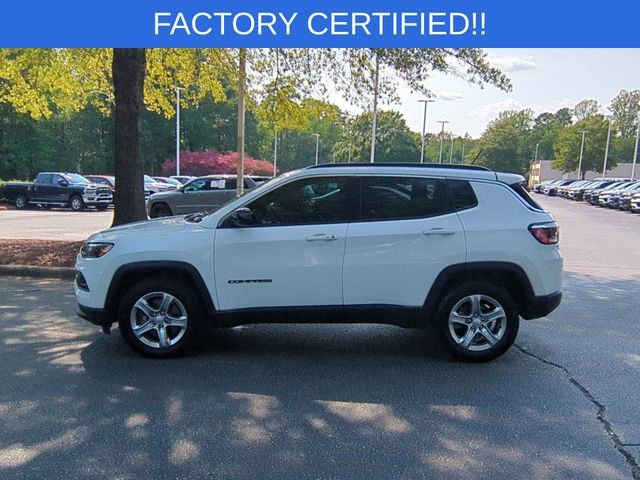 Certified 2024 Jeep Compass Latitude AWD/4WD image 2