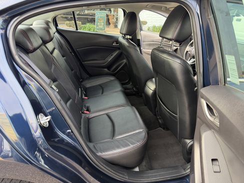 Used 2015 MAZDA MAZDA3 i Grand Touring image 12