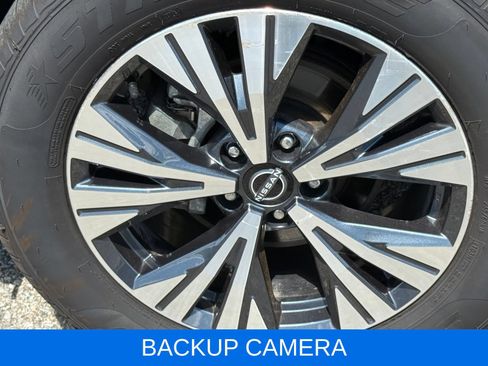 Used 2023 Nissan Rogue SV AWD/4WD image 15