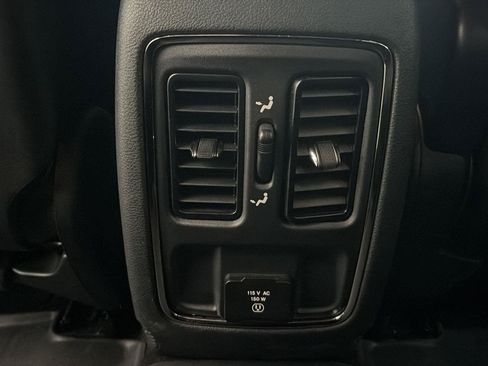 Used 2020 Jeep Grand Cherokee Altitude AWD/4WD image 31