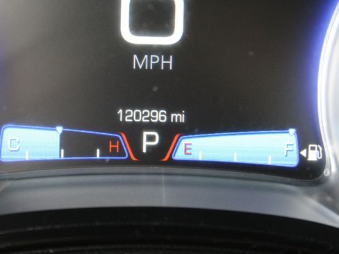 Used 2017 Chrysler 300 S AWD/4WD image 37