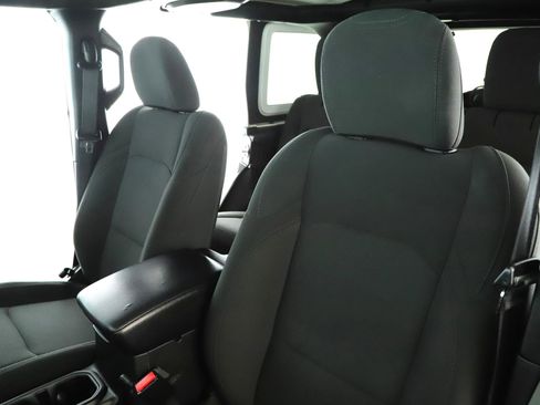 Used 2021 Jeep Wrangler Unlimited Sport AWD/4WD image 4