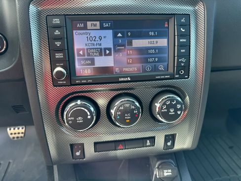 Used 2014 Dodge Challenger R/T RWD image 17