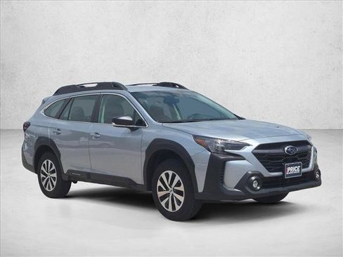 Used 2025 Subaru Outback AWD/4WD image 3