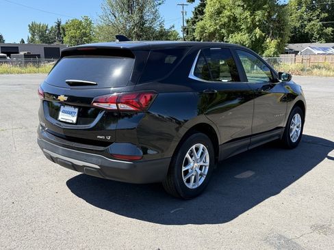Used 2022 Chevrolet Equinox LT image 12