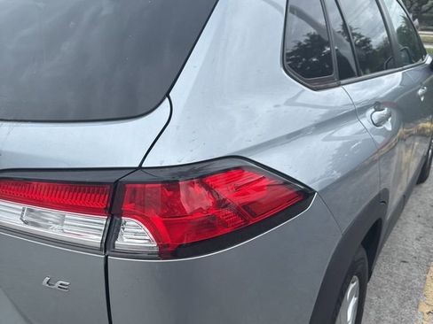 Used 2022 Toyota Corolla Cross LE w/ Moonroof Package FWD image 6