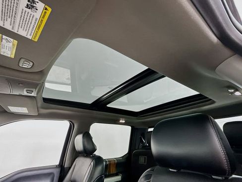 Used 2016 Ford F150 Lariat w/ Equipment Group 502A Luxury image 22