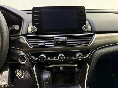 Used 2021 Honda Accord LX image 17