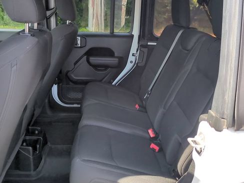 Used 2023 Jeep Wrangler Unlimited Sport AWD/4WD image 14