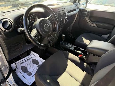 Used 2015 Jeep Wrangler Unlimited Sport w/ Quick Order Package 24S AWD/4WD image 11