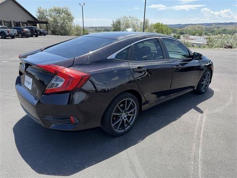 Used 2016 Honda Civic EX image 7
