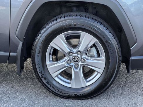 Used 2023 Toyota RAV4 XLE w/ Convenience Package image 7