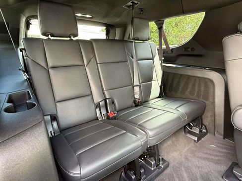 Used 2024 Cadillac Escalade ESV Luxury AWD/4WD image 52