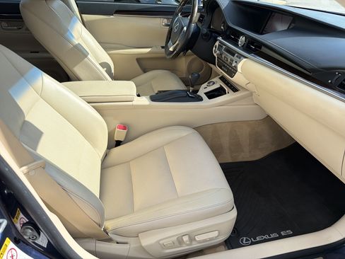 Used 2013 Lexus ES 350 FWD image 23