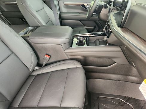 New 2026 Chevrolet Tahoe LT w/ Comfort Package image 11