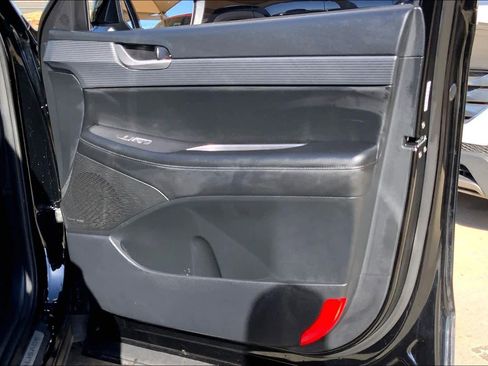 Used 2024 Hyundai Palisade Limited image 23