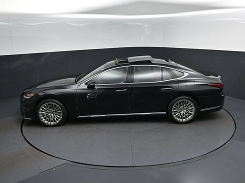 Certified 2024 Lexus LS 500 w/ Interior Upgrade Package RWD image 32