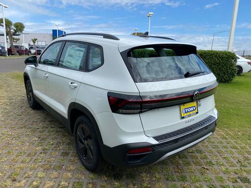 New 2026 Volkswagen Taos S FWD image 5