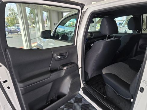 Used 2023 Toyota Tacoma TRD Off-Road image 35